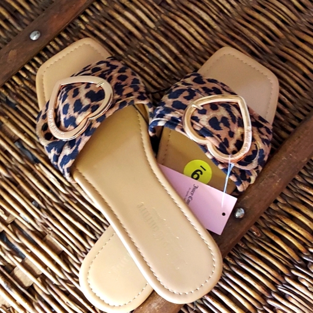 Juicy Couture Zapphire Leopard Print Heart Buckle Slides Sizes 6, 7.5, 9